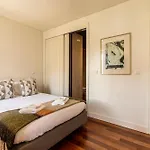Chiado Deluxe Design 3 Bedroom شقة *