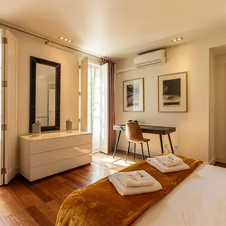 Chiado Deluxe Design 3 Bedroom *
