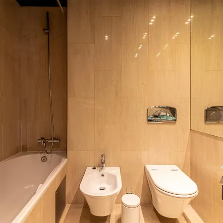 Chiado Deluxe Design 3 Bedroom *