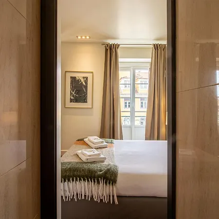 Apartamento Chiado Deluxe Design 3 Bedroom
